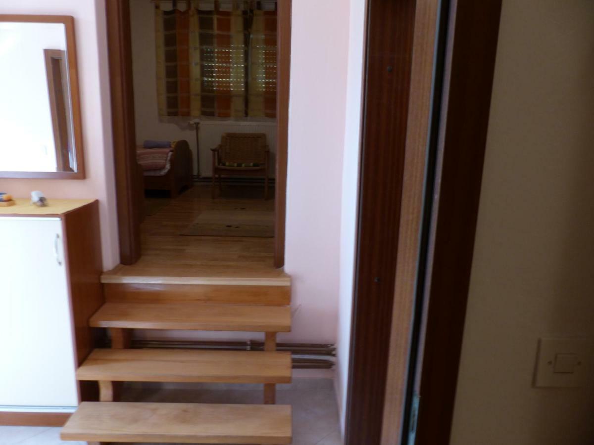 Apartment Ana Krnica Esterno foto
