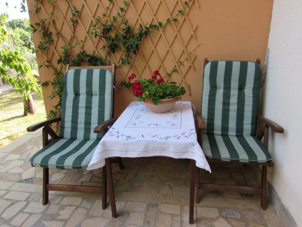 Apartment Ana Krnica Esterno foto
