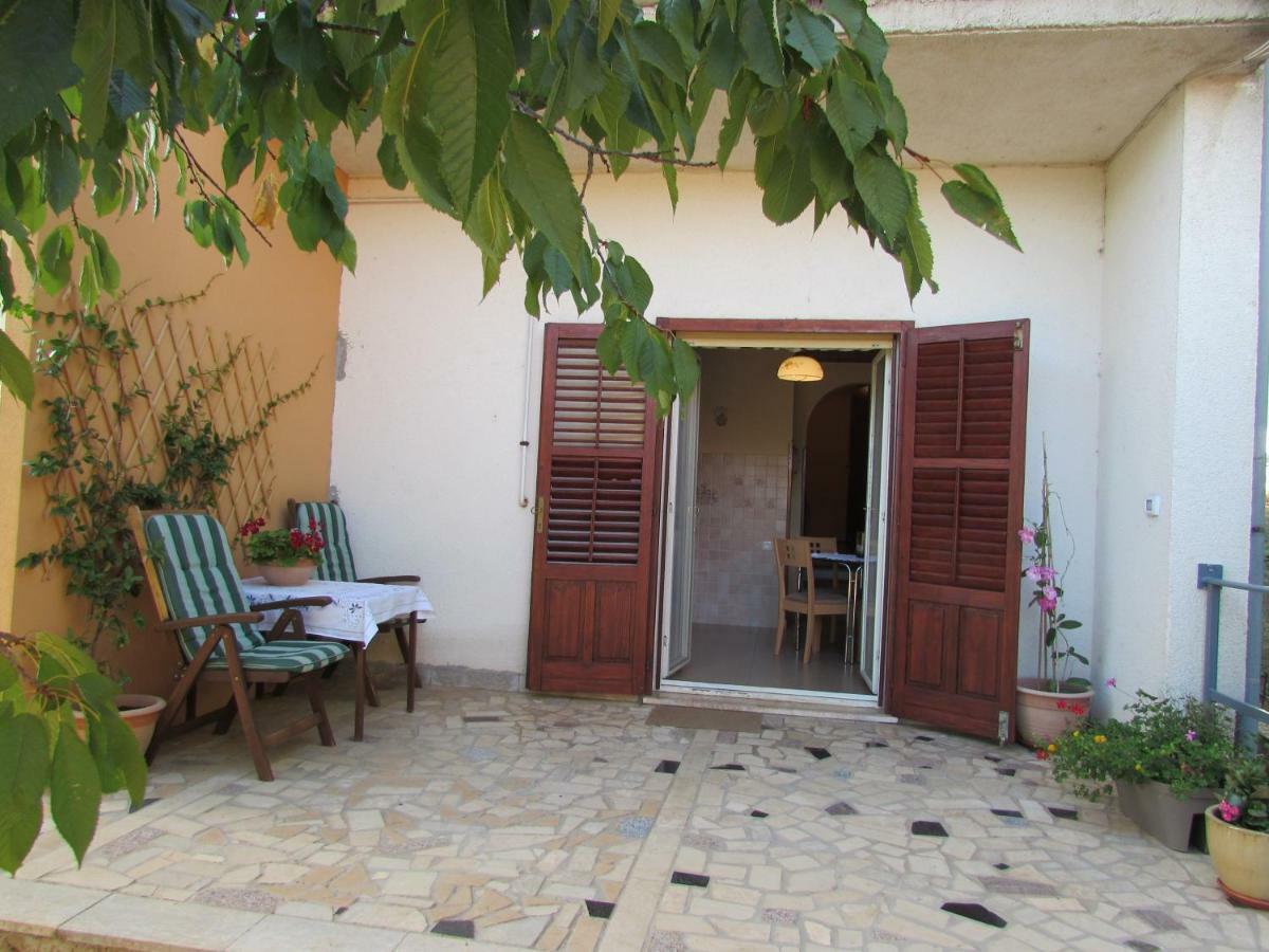 Apartment Ana Krnica Esterno foto